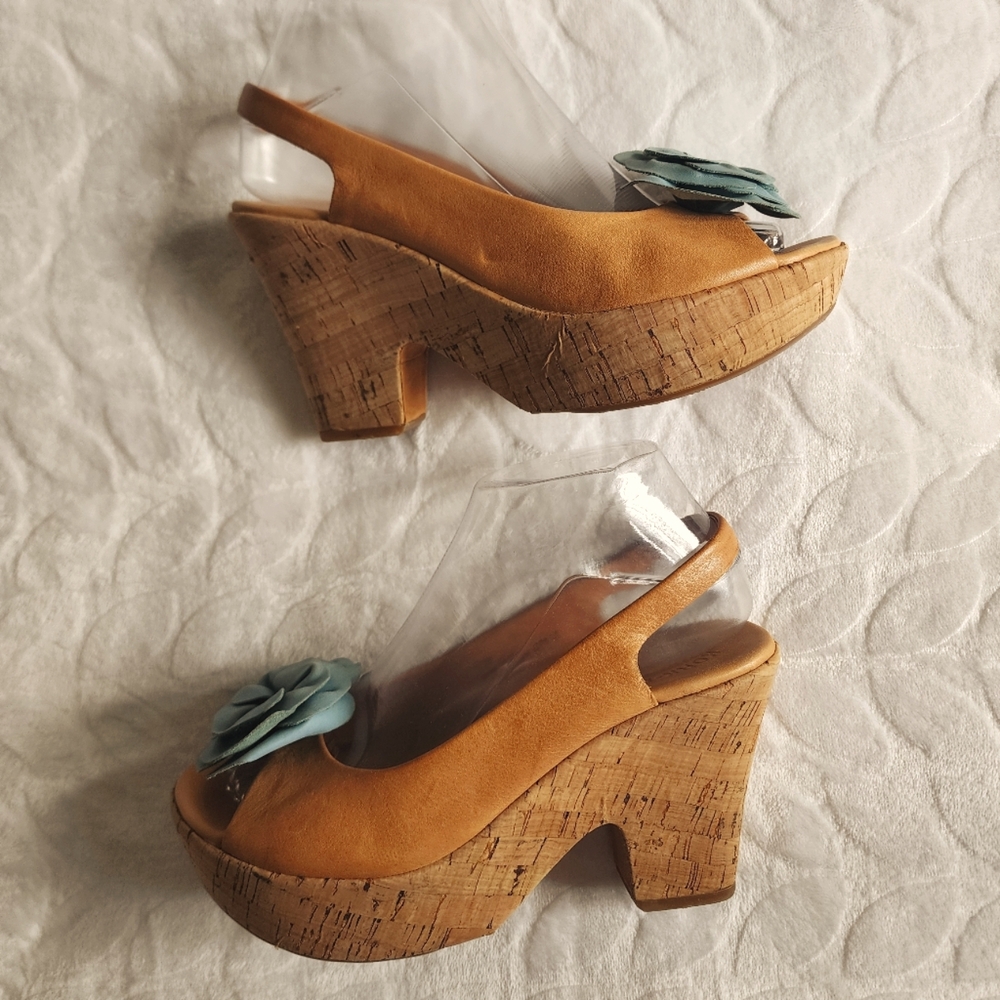 Genuine Leather Kork-Ease Platform Wedge Sandals with Blue Flower Accent Size 7